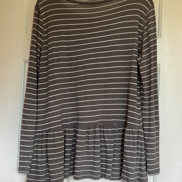 Long sleeve T-shirt with ruffle hem - Picture 4 of 4